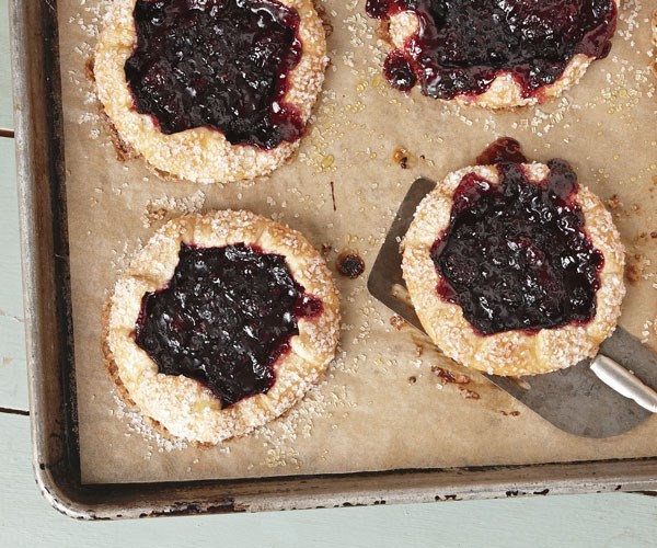 Huckleberry croustade