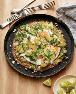 Huevos rancheros pizza