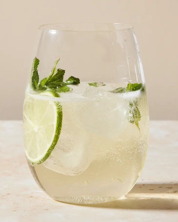Hugo cocktail