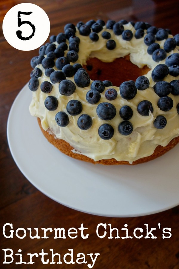 Hummingbird Bakery's blueberry cake