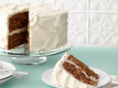 Hummingbird cake