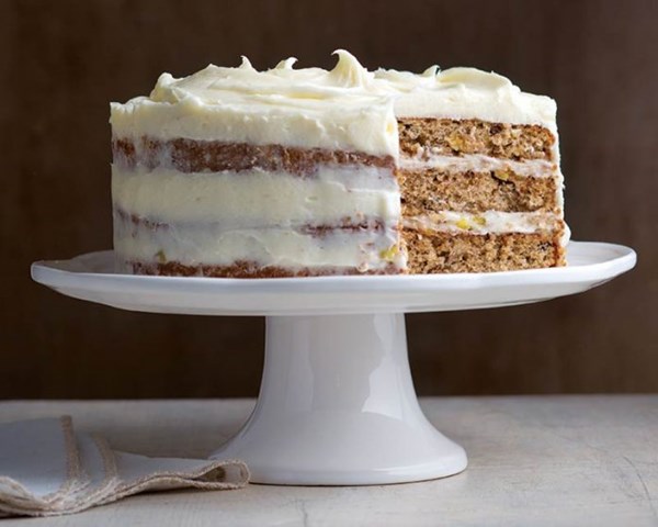 Hummingbird cake