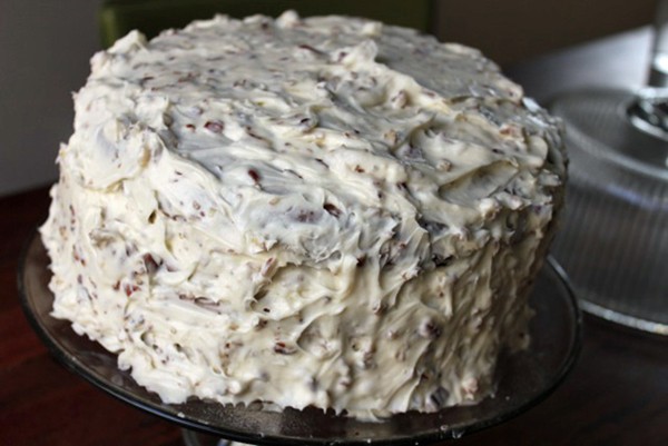 Hummingbird cake