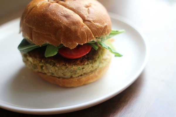 Hummus and mint veggie burgers