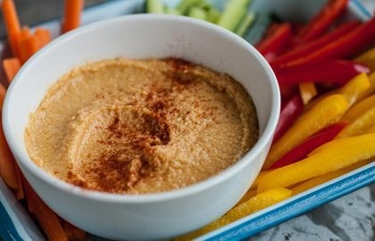 Hummus with crudités