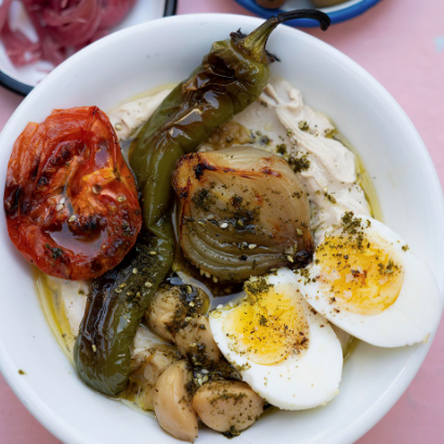 Hummus with slow-roasted vegetables