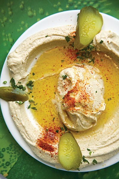 Hummus with tahini (Hummus b'tahina)