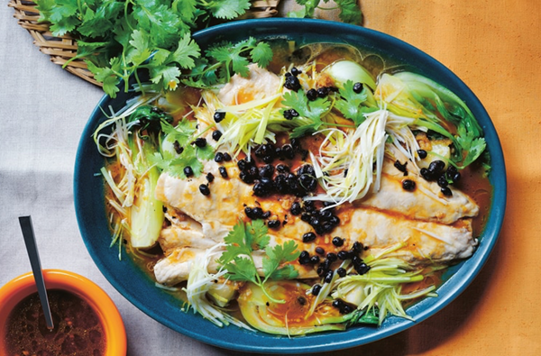 Hunan steamed fish with black bean and stringy leek