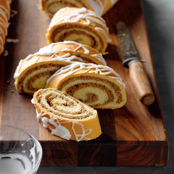 Hungarian nut rolls 