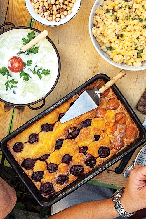 Hungarian plum cake (Szilvas pite)
