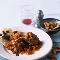 Hunter's rabbit with griddle-breads 