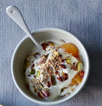 Hunza apricot, cardamom and heather honey cranachan