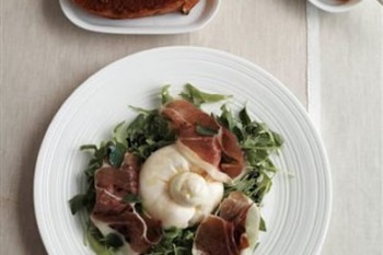 Ibérico ham, burrata, rocket, vincotto, tomato fondue & toasted ciabatta