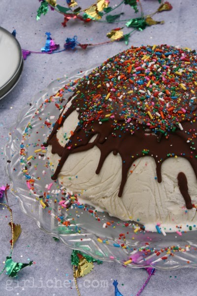 Ice cream bombe