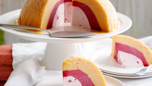 Ice cream bombe