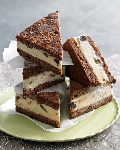 Ice cream sandwiches with chocolate almond cake and Marcel's caramel-banana-chocolate chip ice cream