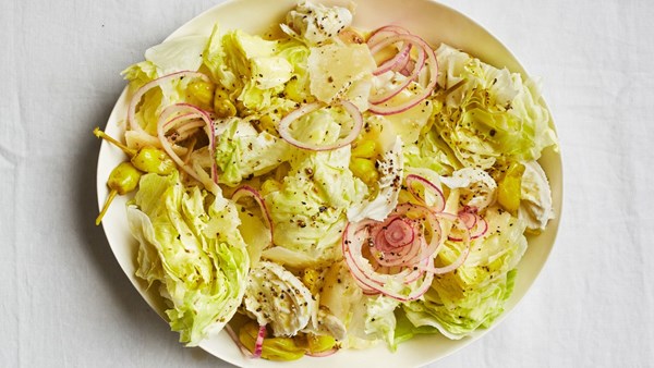 Iceberg salad with Italian dressing