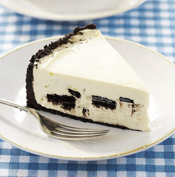 Icebox Oreo cheesecake