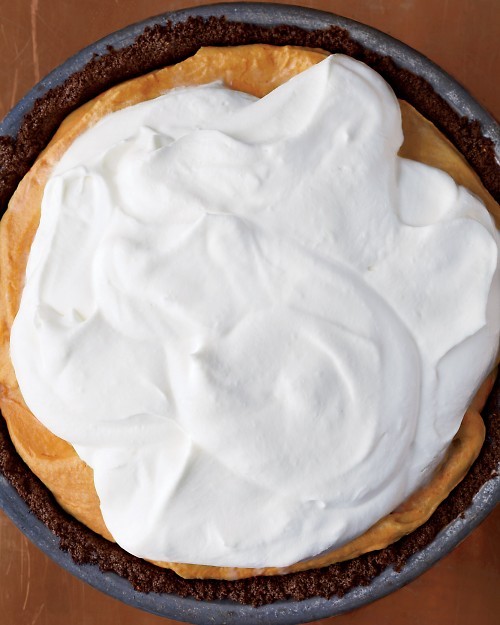 Icebox pumpkin-mousse pie