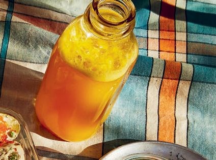Iced ginger & turmeric lemonade