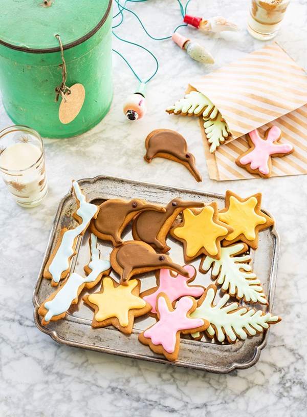 Iced gingerbread cookies