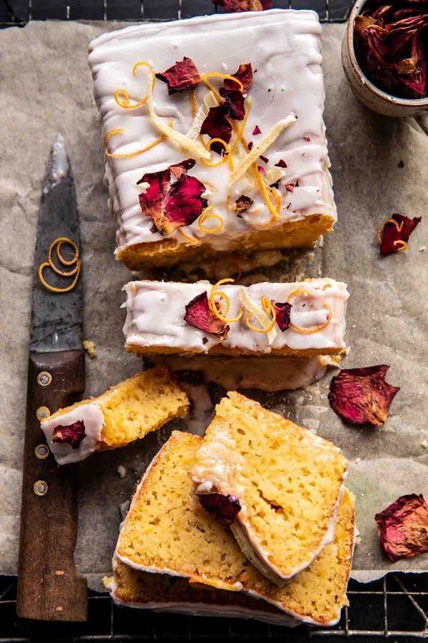 Iced grapefruit yogurt cake
