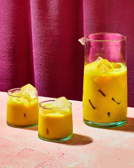Iced haldi doodh
