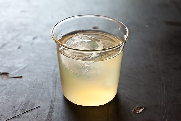 Iced mint and citrus tea