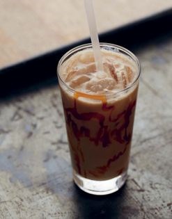 Iced shaken caramel latte