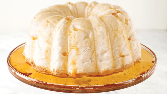 Île flottante with caramel