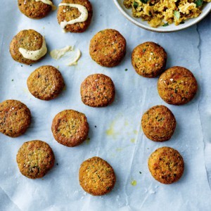 Immuno-falafels with quinoa & tahini
