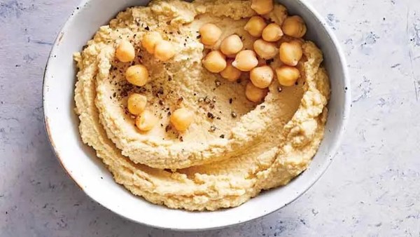 Incredible oil-free hummus 