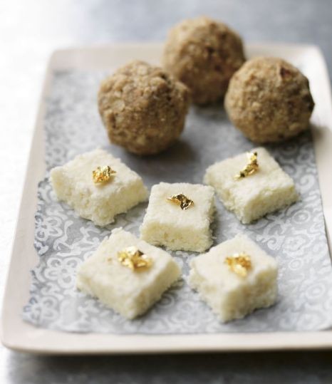 Indian coconut fudge (Kopra pak)