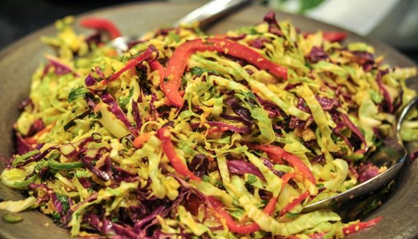 Indian coleslaw (Bund gobhi nu shaak)