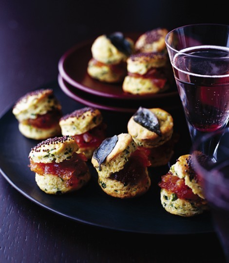 Indian-flavoured scones with onion chutney