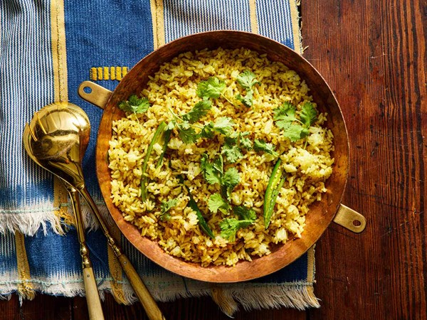 Indian fried rice (Fodni bhaat)