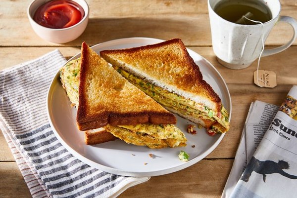 Indian railway omelet sandwich 