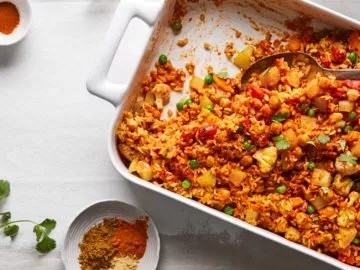 Indian-spiced cauliflower and potato casserole [Indian spice mix]