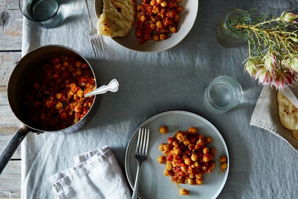 Indian spiced chickpeas (Chhole a.k.a Chana masala)