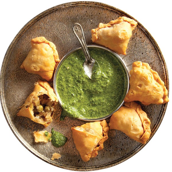 Indian spiced potato pastries (Aloo samose)