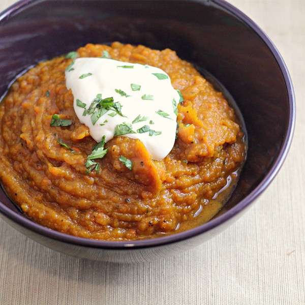 Indian-spiced roasted squash soup with chili-cilantro naan