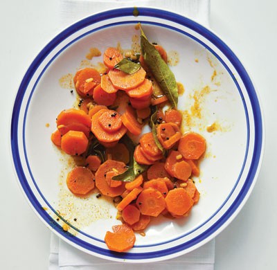 Indian-style carrots with mustard seeds (Carrot kari)