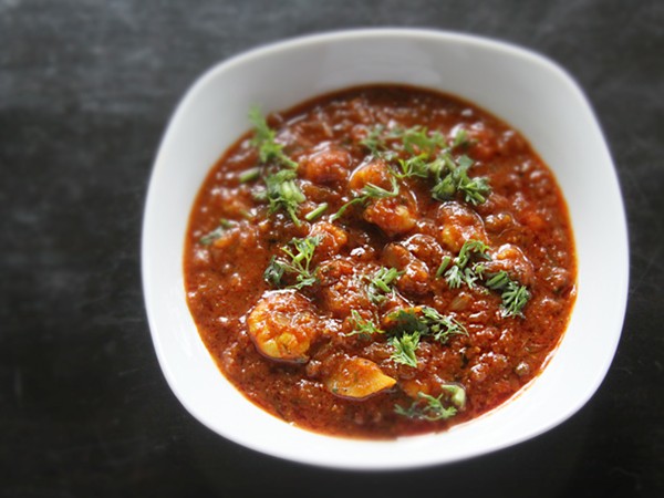 Indian sweet and spicy shrimp (Prawn patia)