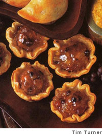 Individual meat pies with Cointreau marmalade