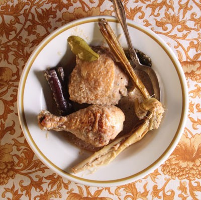 Indonesian chicken curry (Opor ayam)