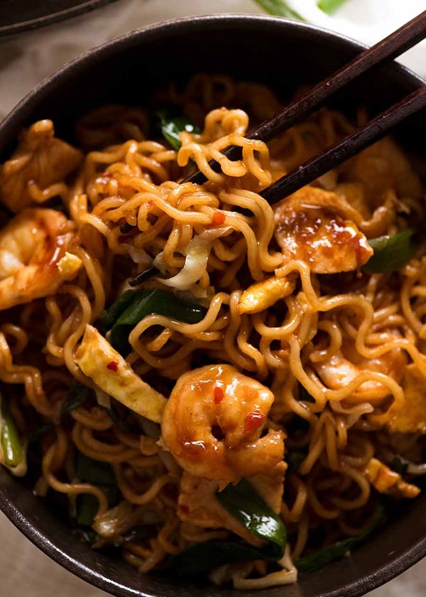 Indonesian noodles (Mie goreng / Mee goreng)