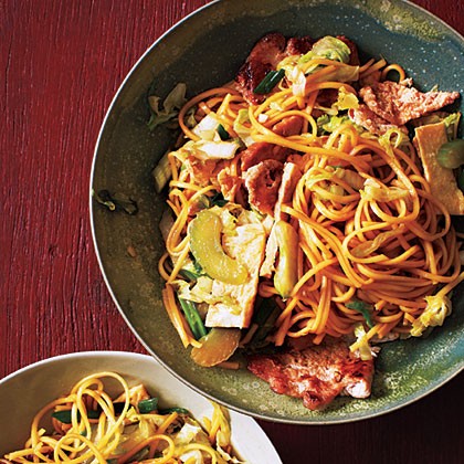 Indonesian stir-fried noodles (Bakmi goreng)