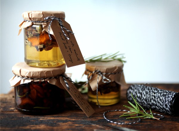 Infused syrup gift jars: maple + apricot