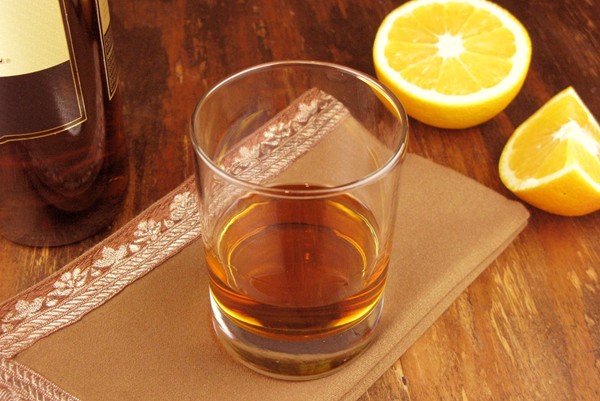 Instant aged bourbon