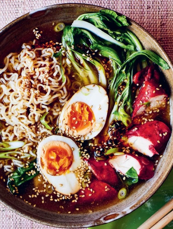 Instant noodle bowl
